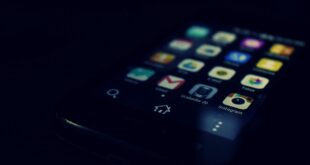 cara mengatasi download tertunda di playstore