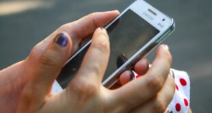 penyebab aplikasi tidak kompatibel di playstore