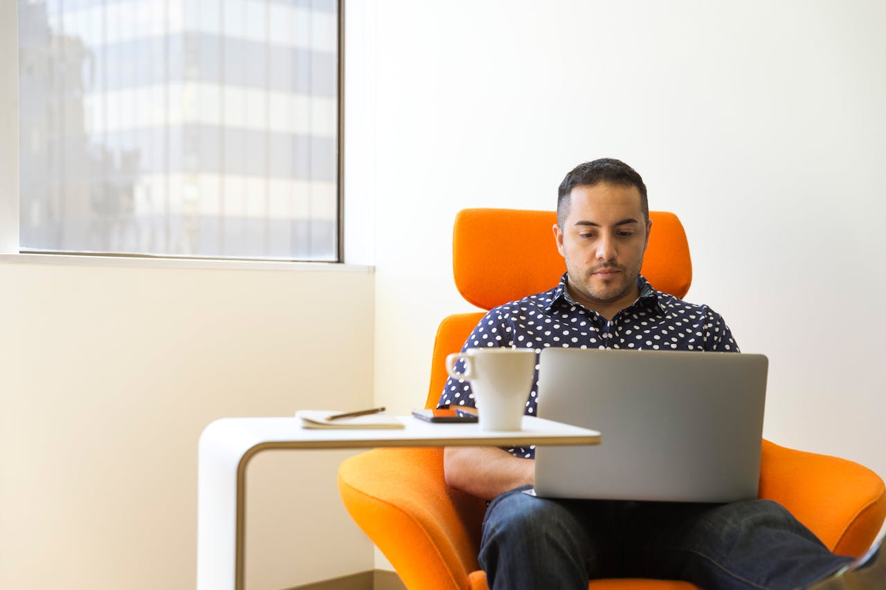 Cara Mengembalikan Layar Laptop yang Terbalik