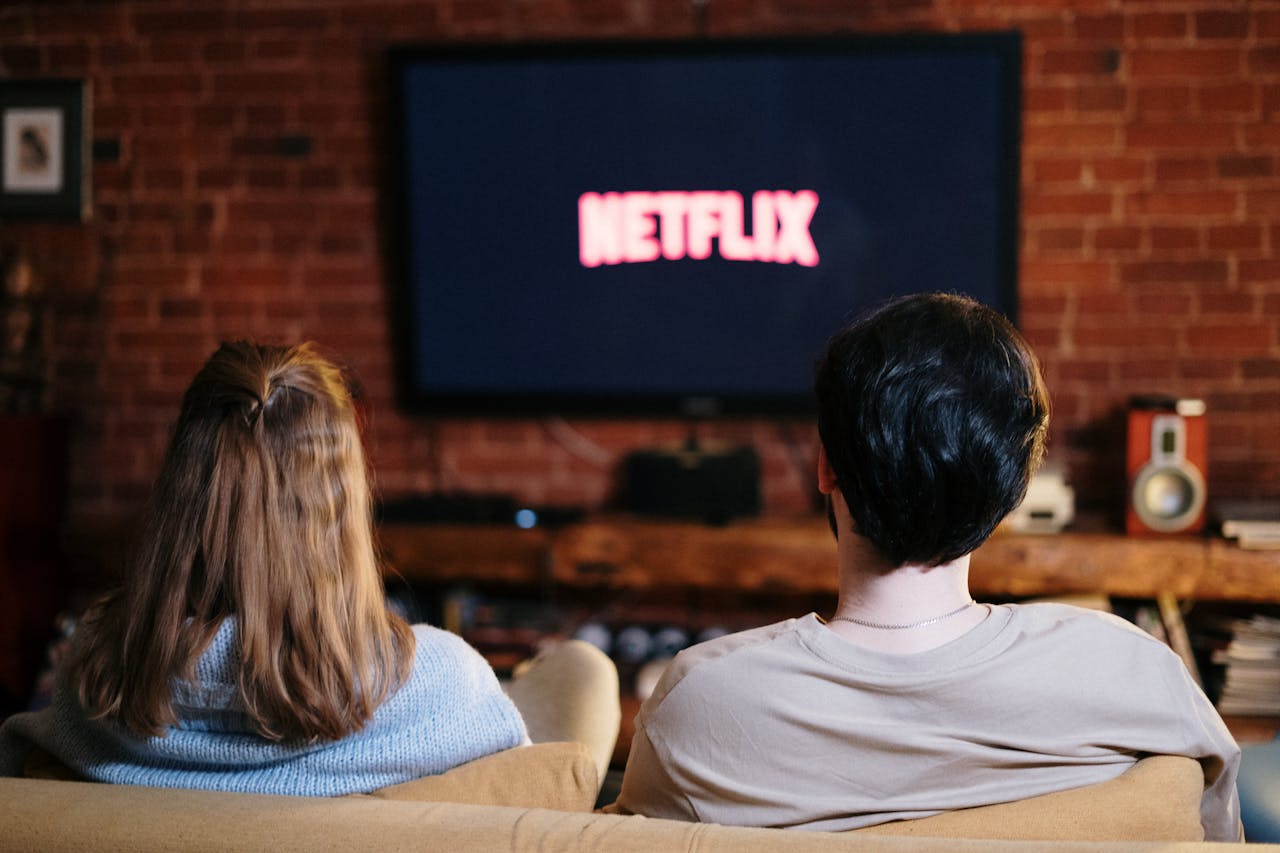 perbandingan tv android dan smart tv